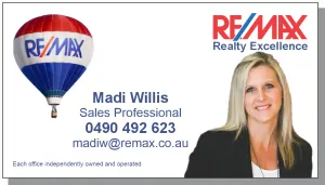 A 90mm x 50mm full colour business card printed for Remax