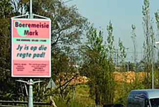 Boeremeisie Market lamppost correx board